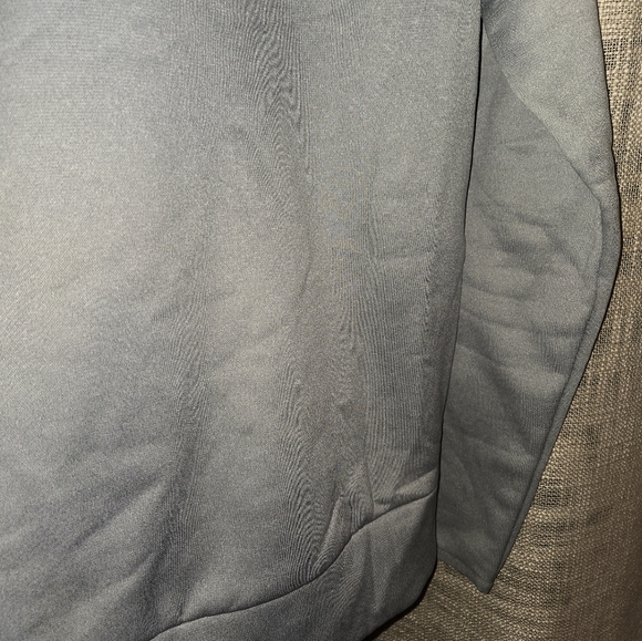 Under Armor Gray embrossed hoodie Large - Picture 11 of 12